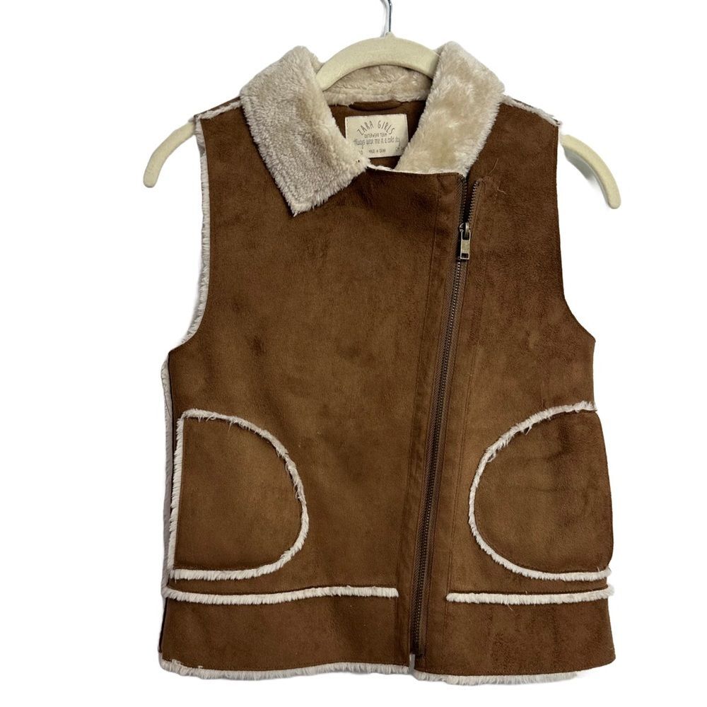 ZARA Asymmetrical Zip up Faux Sherling‎ Vest, SIZE 9/10